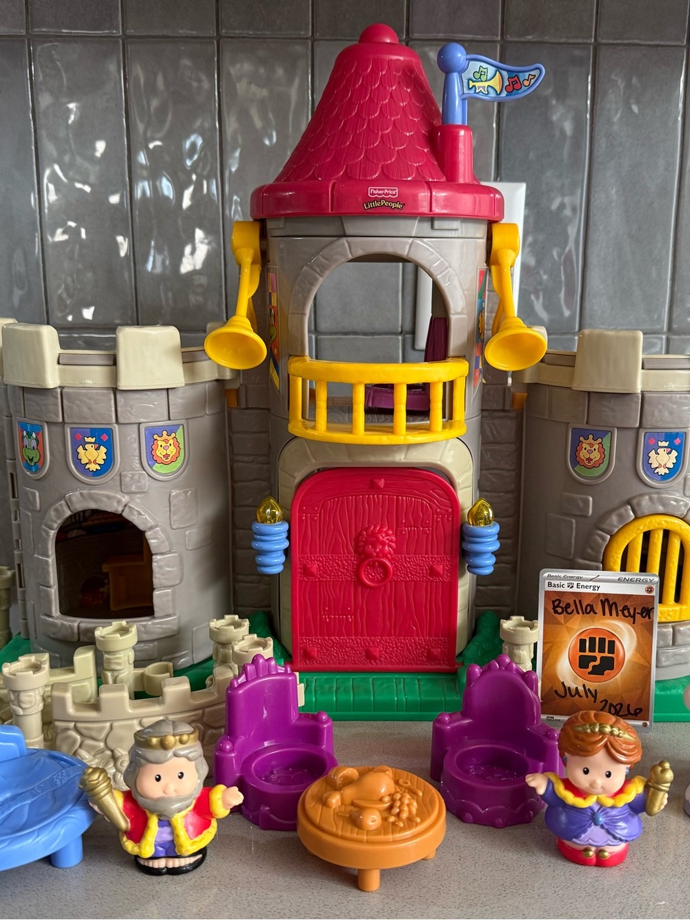 Fisher Price Little People Lil Kingdom Castle COMPLETE